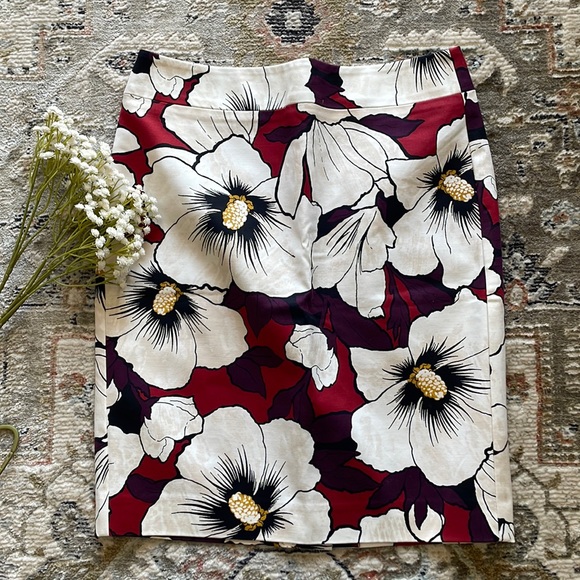 Ann Taylor Floral Skirt - Picture 1 of 7